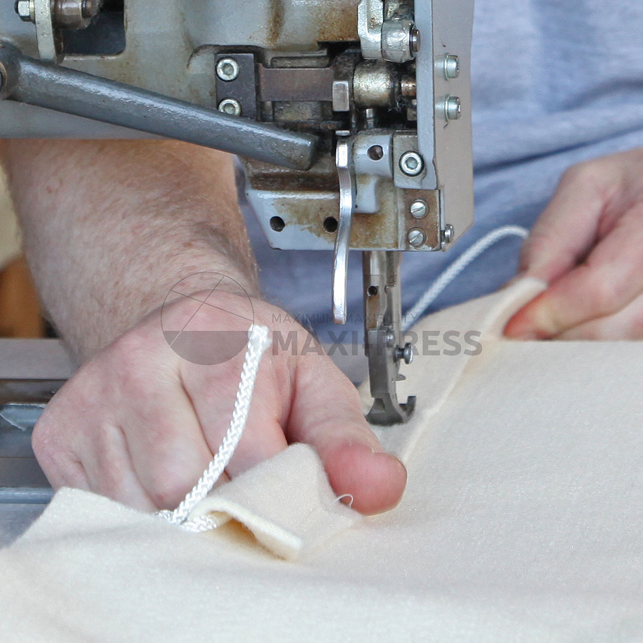 IRONER PAD, ARAMID 800G, 4300X6650 MM FOR JENSEN 157’’ MONOROLL IRONER - Image 2